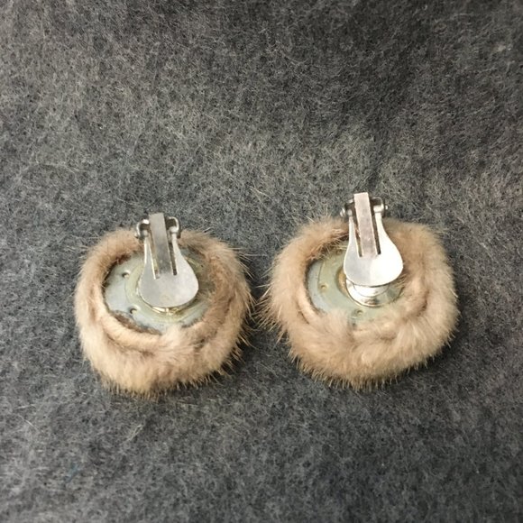 Vintage Fur Earrings - Picture 6 of 6